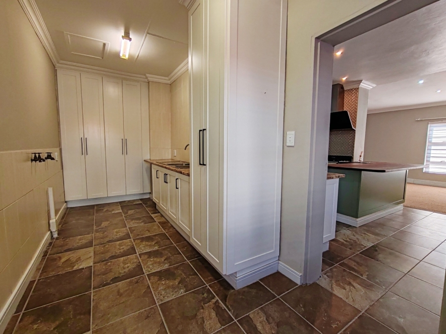 4 Bedroom Property for Sale in Grimbeeck Park North West